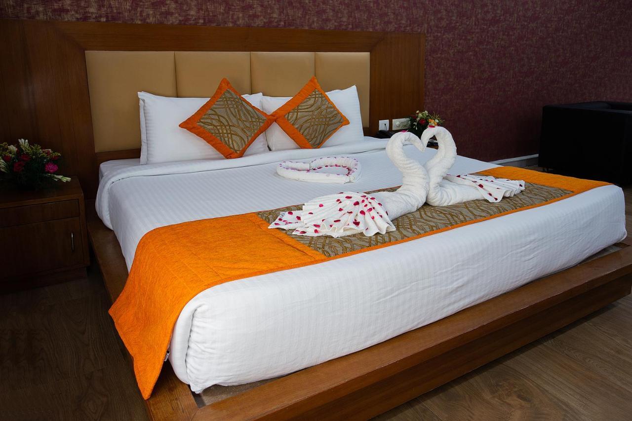 The Lohmod Hotel - Near Delhi Airport New Delhi Luaran gambar