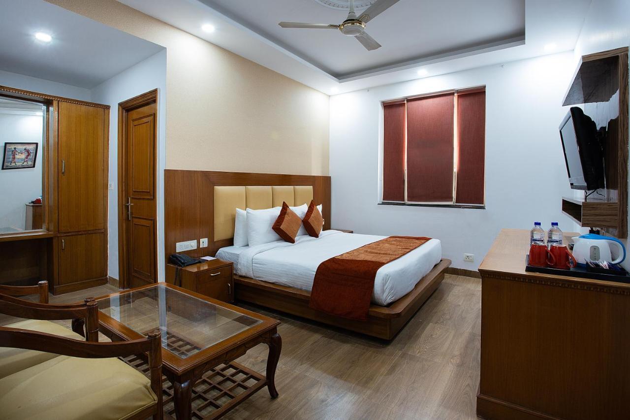 The Lohmod Hotel - Near Delhi Airport New Delhi Luaran gambar