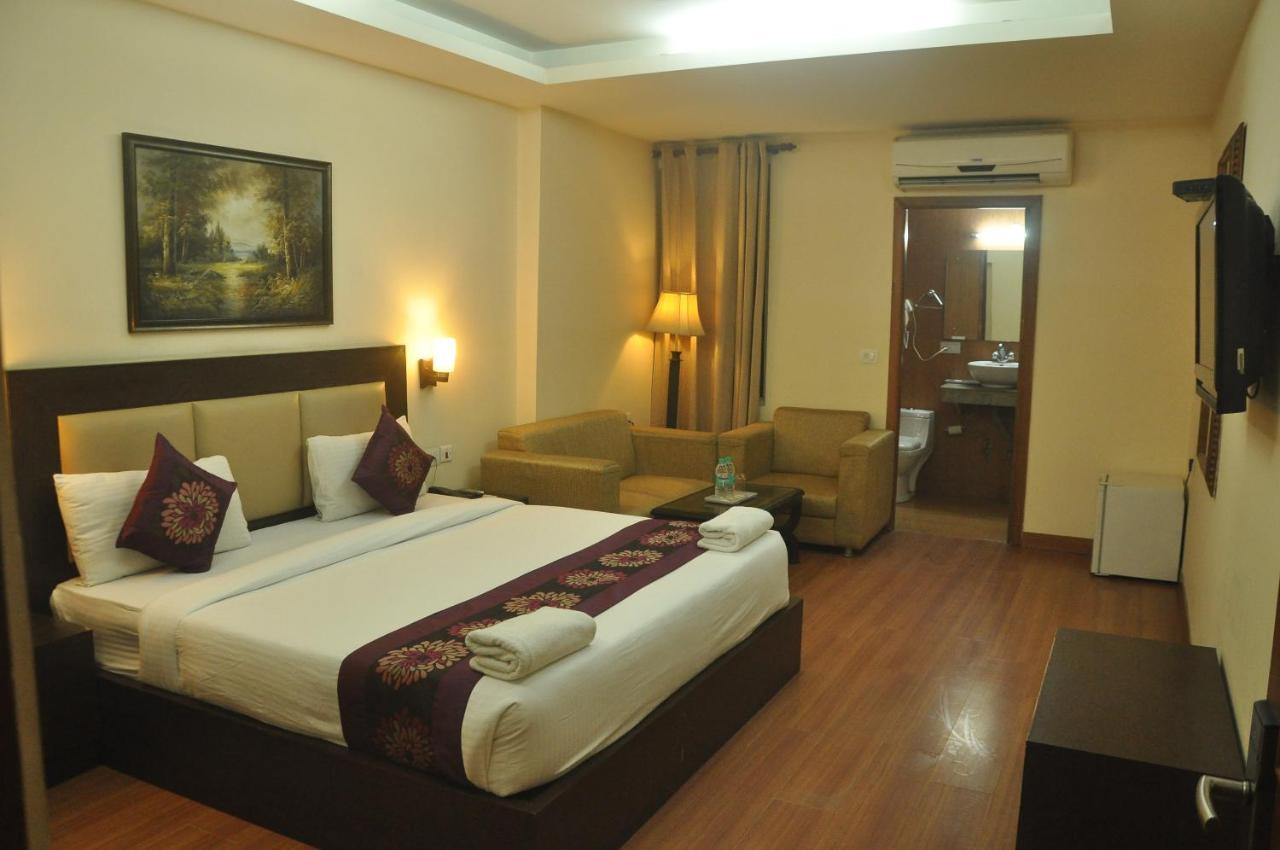 The Lohmod Hotel - Near Delhi Airport New Delhi Luaran gambar