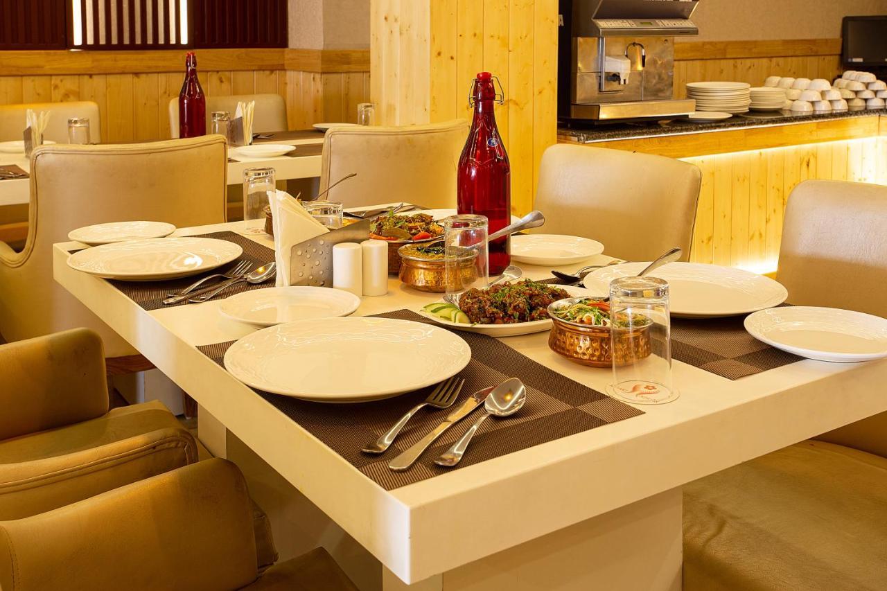 The Lohmod Hotel - Near Delhi Airport New Delhi Luaran gambar