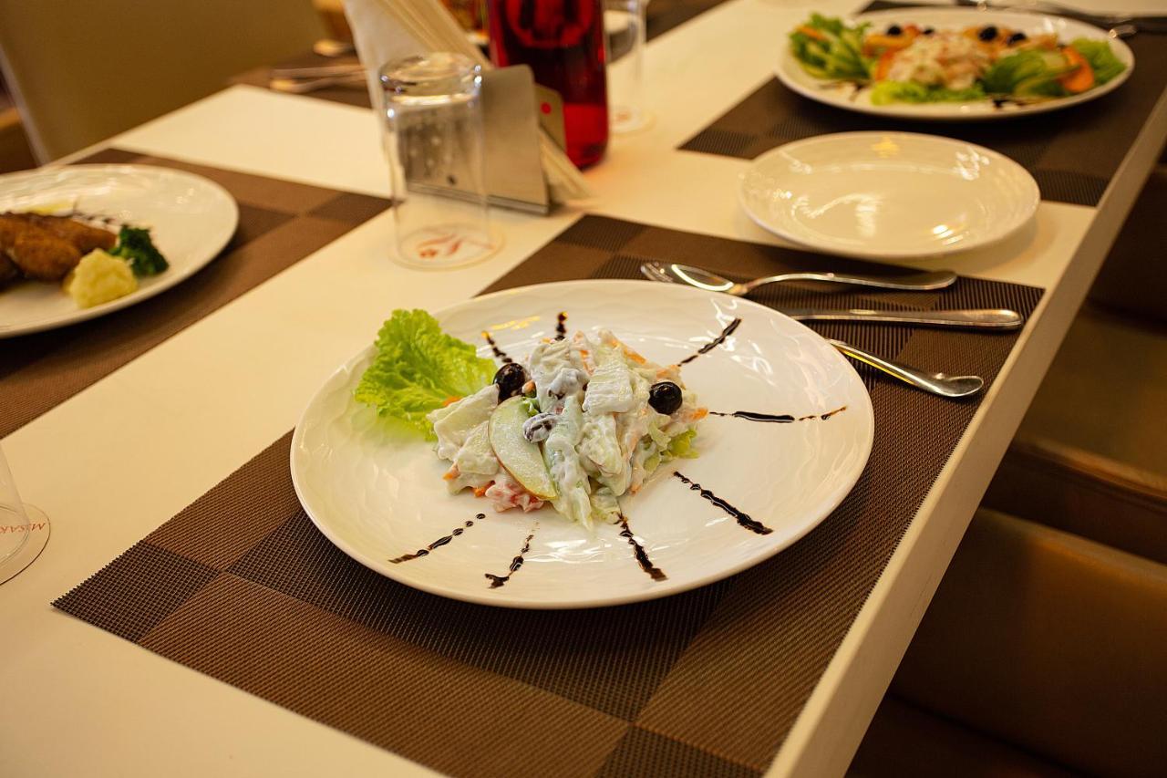 The Lohmod Hotel - Near Delhi Airport New Delhi Luaran gambar