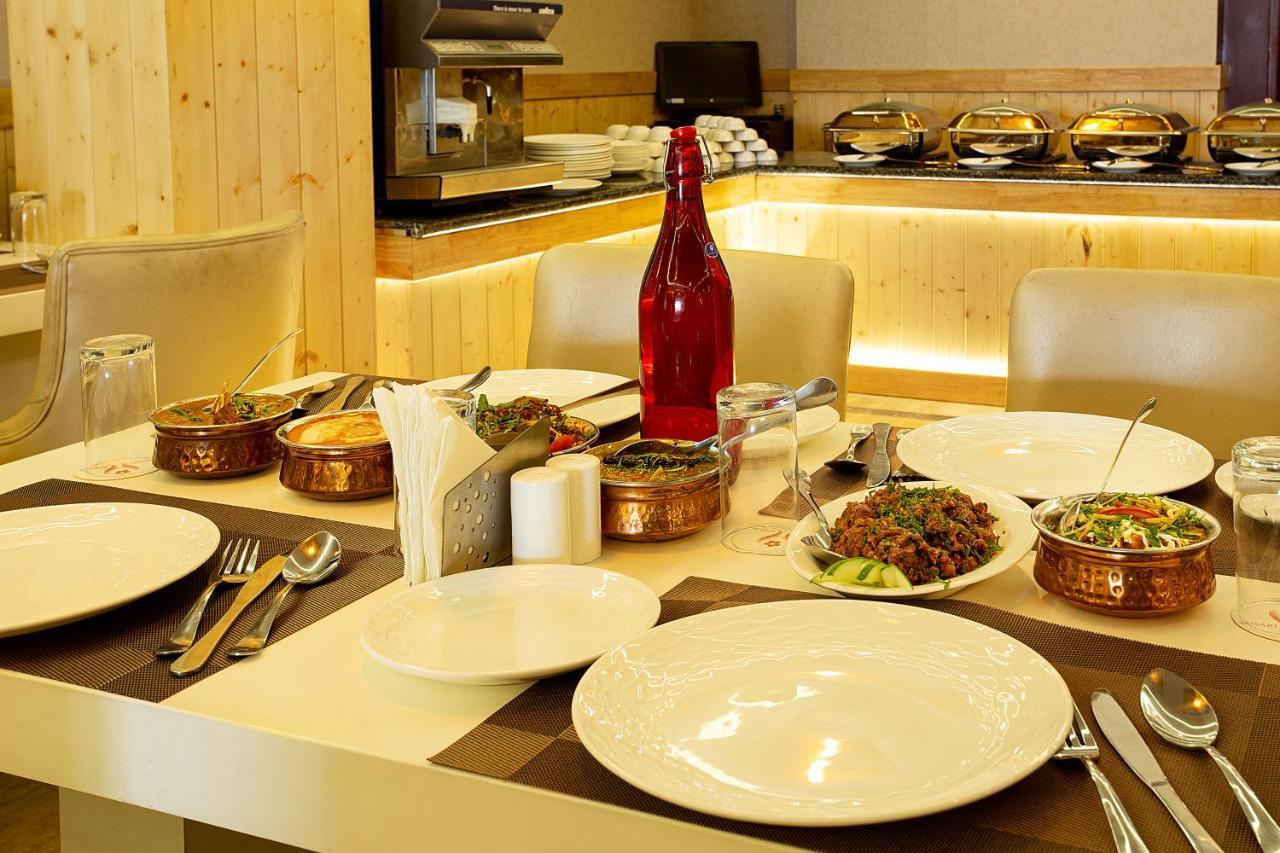 The Lohmod Hotel - Near Delhi Airport New Delhi Luaran gambar